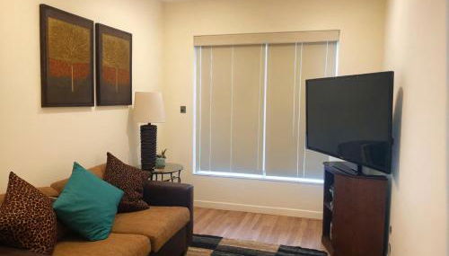 Urban Chic residence in Central LA - Photo 3