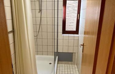 Herzo City Apartment - bis zu 8 Personen - 4 Schlafzimmer - Innenstadt - Foto 8