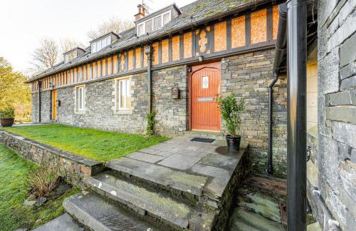 Curlew Close Cottage - Photo 1