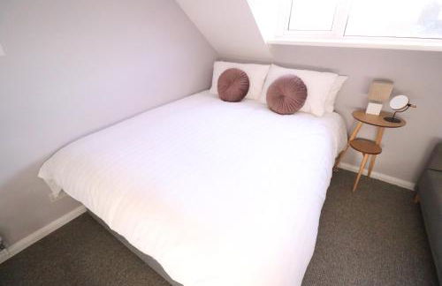 Amaya Four - Sleeps 5 - 1 bed apartment - Newly renovated- Close to town centre -Grantham Free Gym Access - Foto 8