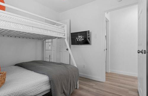 Sleeps 8 Modern 3BR Leander Coffee Bar & Yard - Foto 36