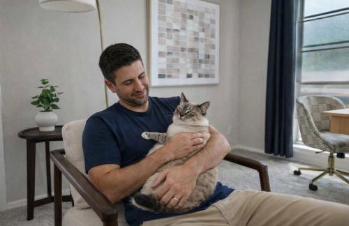 Spacious 5BR Getaway with Pool - Foto 24