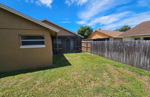 Magical Getaway- Cozy Home Minutes from Disney, Restaurants & Outlets! - Foto 33