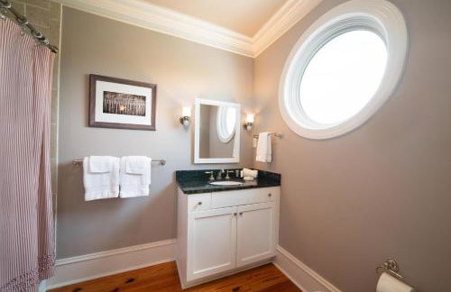 814 Carolina - Custom Private Home -Pool, Roof Top Deck - Foto 38