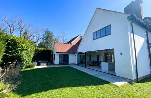 Beautiful arts and crafts home - Photo 18