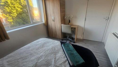 Bright 3-Bed Home away from home - Foto 2