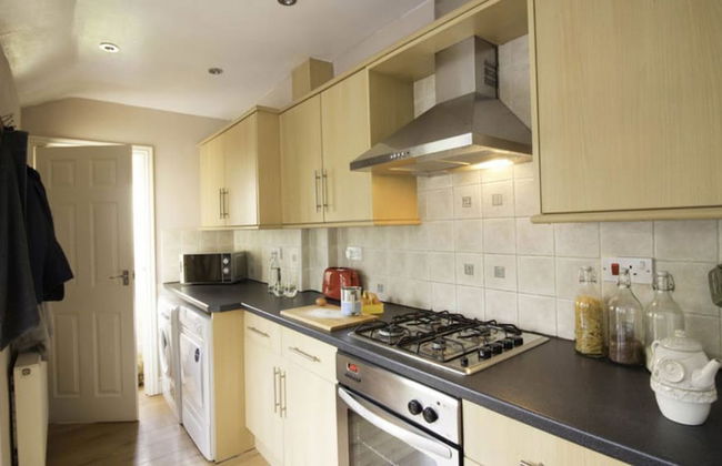 RoomTel - Brook House - Photo 15