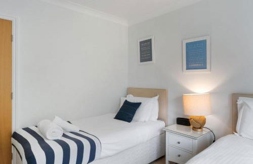 The Little Hawthorns - Photo 27