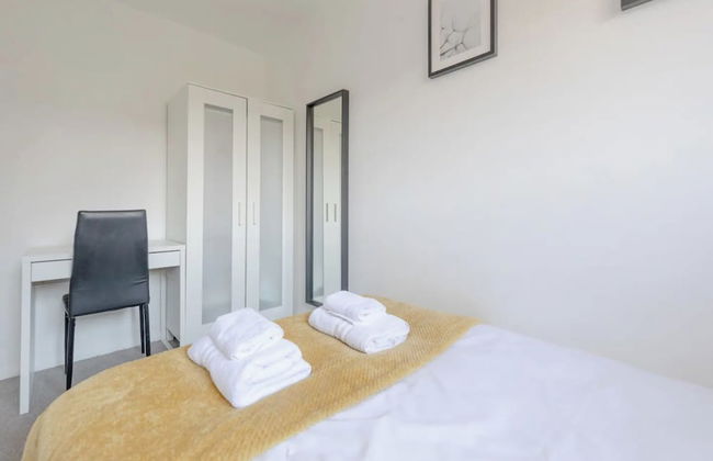 Lovely 4 Bed House w Garden, 1 Stop to Waterloo - Foto 23