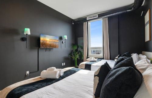 2BR 2BA, King bd, Gym, Free Parking, 8min to Train - Foto 38