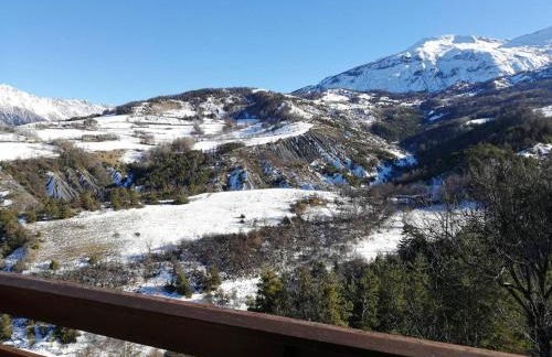 Studio confortable au Sauze avec balcon, proche pistes - FR-1-804-59 - Foto 11