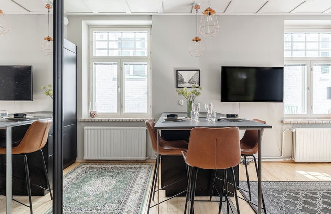 Historical Studio & Excellent Location - Foto 3