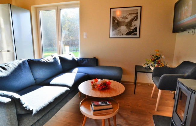 Holiday Home With Private Garden Close to the Lake - Photo 17