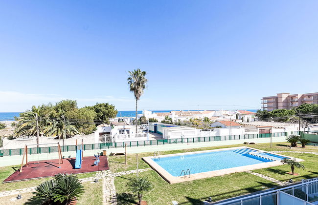 Marina Park - Photo 1