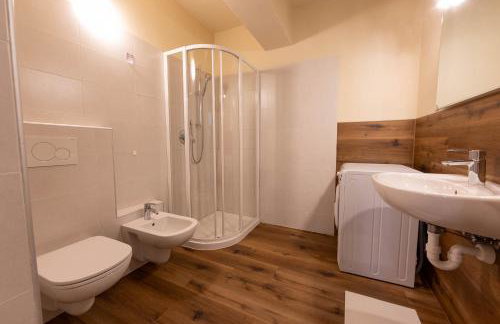 MaR Maturi Appartamenti con due bagni ideali per 6 e 10 persone nel centro di Campiglio - Foto 11