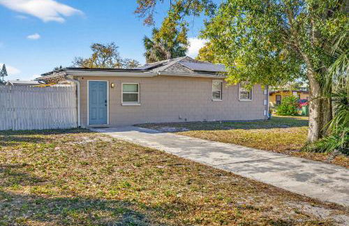 Family Putting Green Oasis BBQ Cornhole Heated Pool - Foto 43