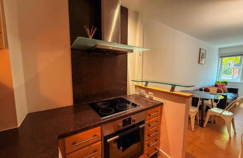 1 Bedroom City Centre Apartment - Sleeps 4 - Foto 7