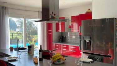 Maison spacieuse avec piscine et jardin - Foto 5