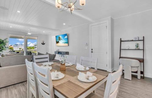 Bayview Pointe - Luxury home with heated pool! Near Anna Maria isle! - Photo 15