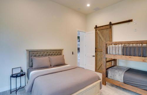 Chic Utah Getaway with Fireplace, Sauna and 2 Decks! - Photo 14