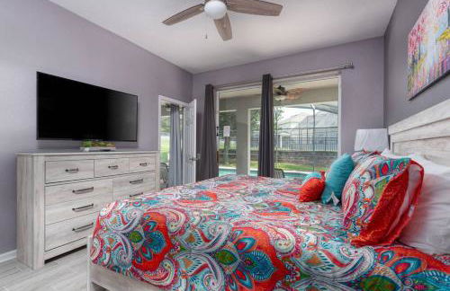 Spacious 4BR Home Themed Rooms, Pool, Near Disney - Foto 18