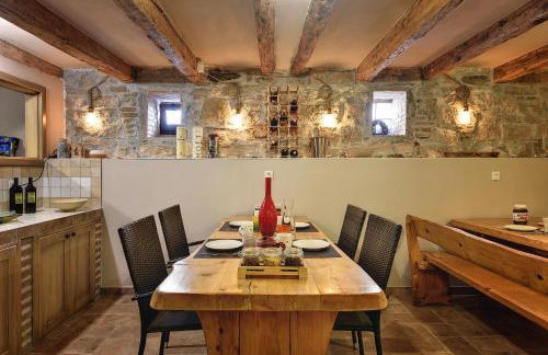 Mimoza Old Town Pula Apartments - Photo 92