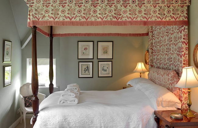 Epsom Cottage - Photo 5