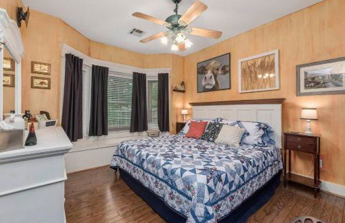 Spirit of Aggieland Retreat-HugeYard-1 Mile to A&M - Foto 32