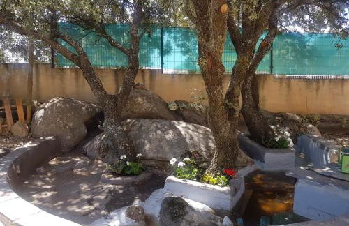 La Triqueta Casa Rural con Piscina y Barbacoa, ideal para familias y grupos - Foto 15