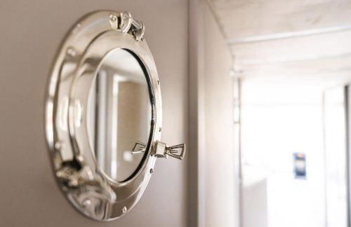 Deine schwimmende Auszeit auf dem Wasser -Festlieger Hausboot Tobago - Foto 14