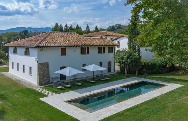 Restful Holiday Home in Reggello With Swimming Pool - Foto 1