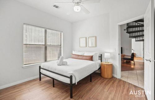 Spiral Stairs to Loft Bedroom Balcony with Shade - Foto 20