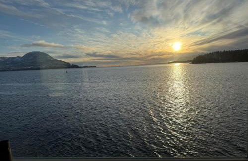 Panaoramic Oceanfront Home on Nichols Passage - Foto 8