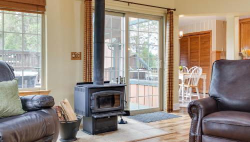 Mi-Wuk Village Vacation Rental with Multi-Level Deck - Foto 4