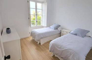 Apartamento en plaza de Ribadeo - Photo 2