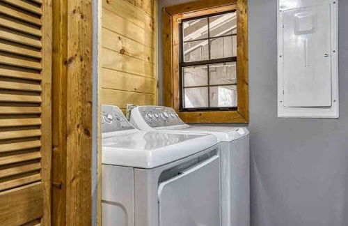 Country Cabin, Fenced area for pets, Hot Tub, Arcade!!! - Foto 24