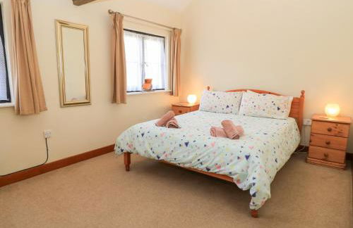 Corner Barn - Photo 16