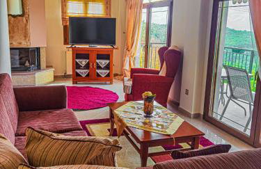 Villa Etheras - Nested between Nature by Amazing View - 5 mins from Edessa - Photo 8