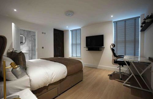 Luxury 6 Bed near city centre with Cinema Room & games room plus 5 bathrooms - Foto 8