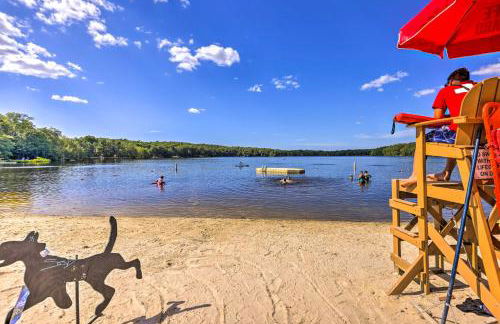 Hot Tub, Game Room! Poconos Home 22 Mi to Slopes - Foto 34