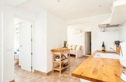 Seafront Villa Bellavista with heated pool by DadoVillas - Foto 17