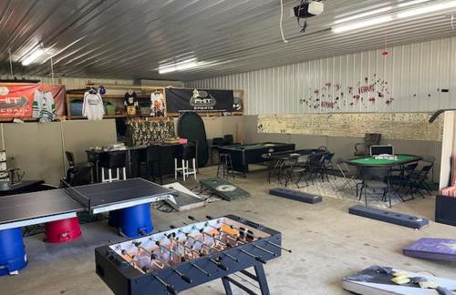 Large Recreational Retreat - Foto 25