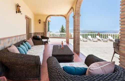 Acogedora Villa Con Piscina, Barbacoa, Chimenea y Vistas a La Sierra - Foto 23