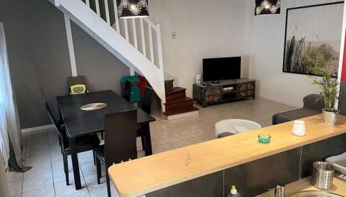 Maison centre bourg à 50m de la plage - Photo 3