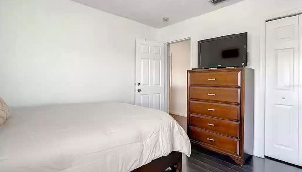 Windwood Villa 4 Bedroom Home by RedAwning - Foto 5, Habitación