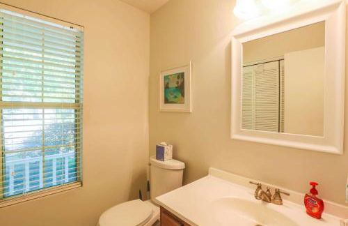 Green Whale - Photo 49