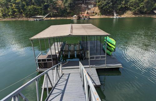 Gathering Place Big, with Dock, Fiber, and Tankless WH - Foto 44