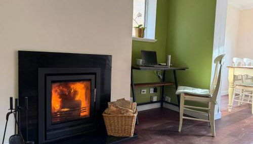 Beach Bungalow - Photo 4