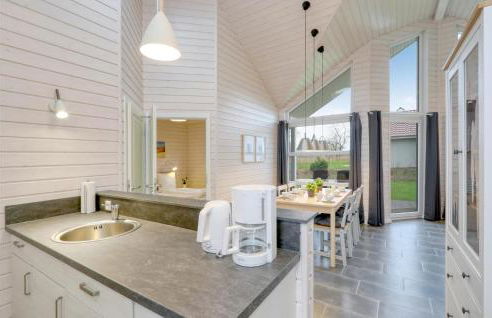 Amazing Home In Krems Iiwarderbrück - Foto 6