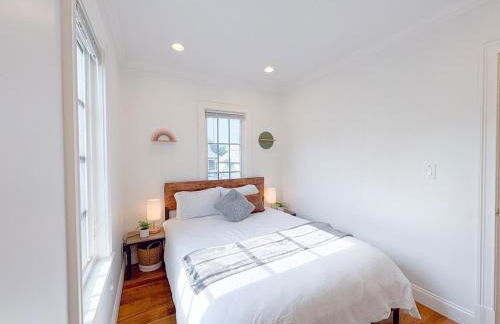 Family-Friendly 4 Bed 3 Bath Downtown Delight - Foto 43